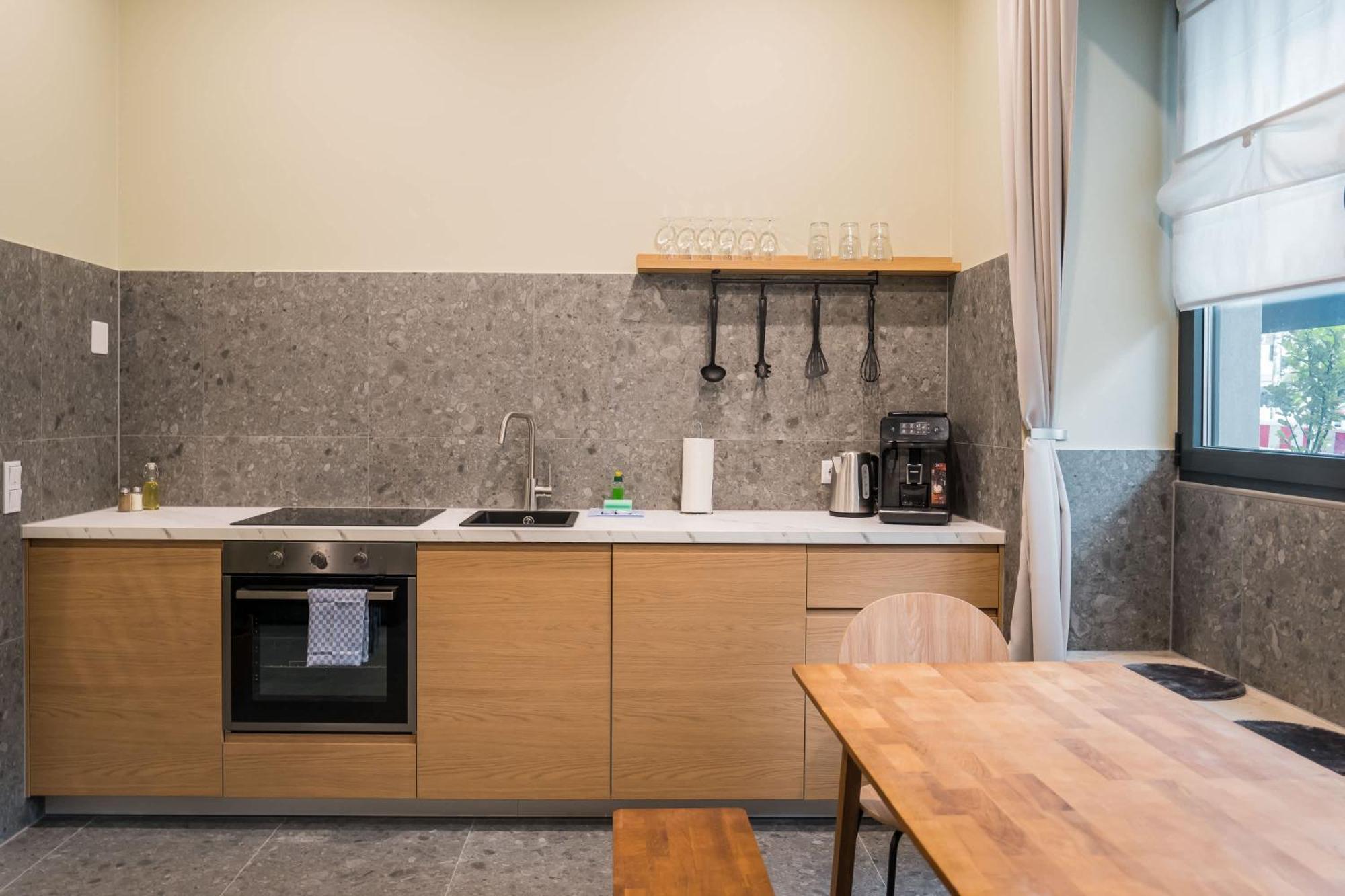 Modern Living In Friedrichshain Apartment